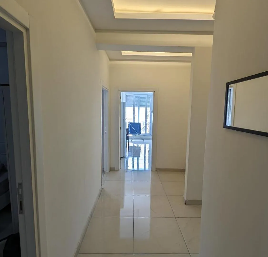Spacious 3 Bedroom Apartment - Quick Drive To Beach, Airport & Center Antalya