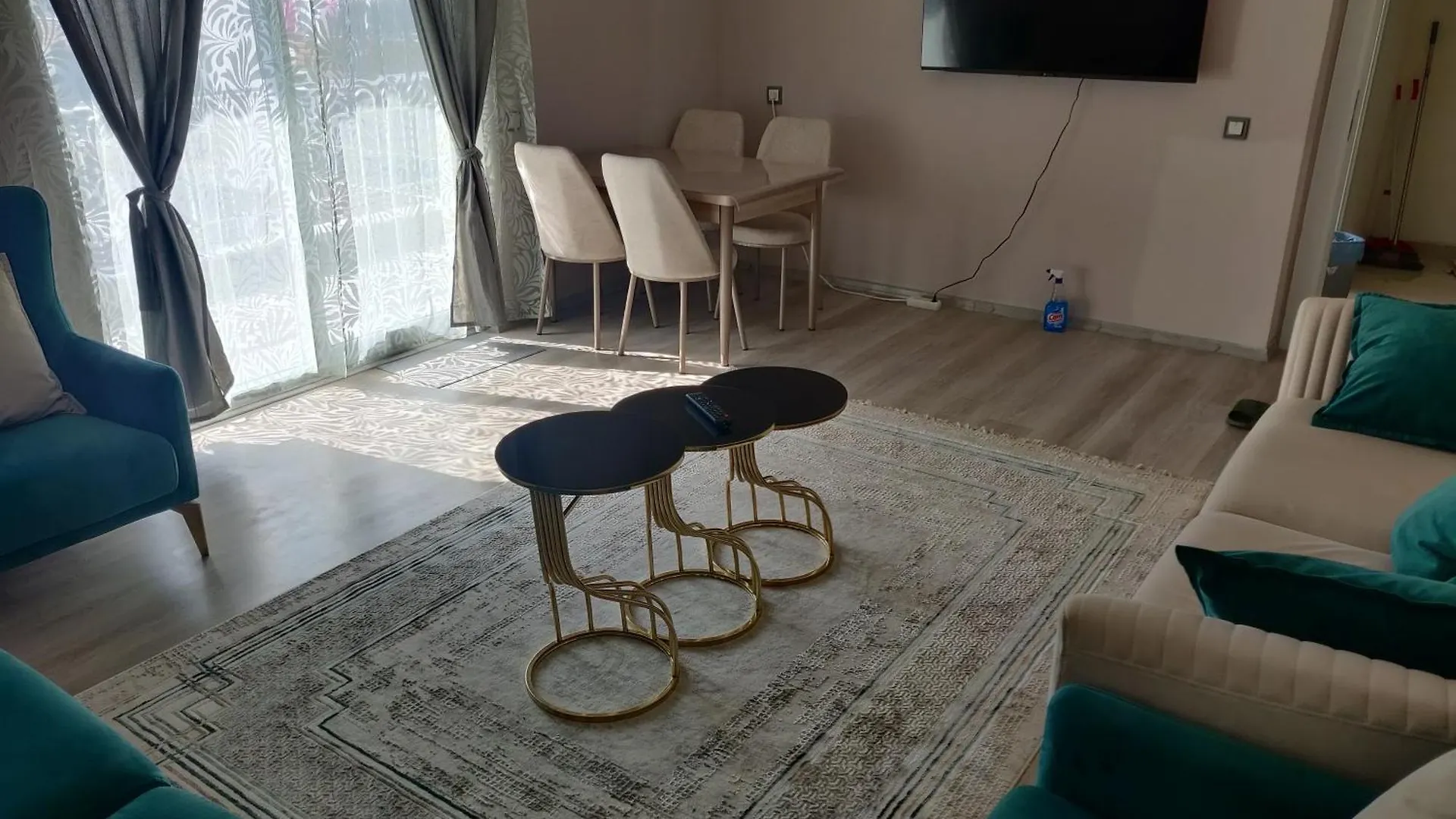 Spacious 3 Bedroom Apartment - Quick Drive To Beach, Airport & Center Antalya Tyrkiet